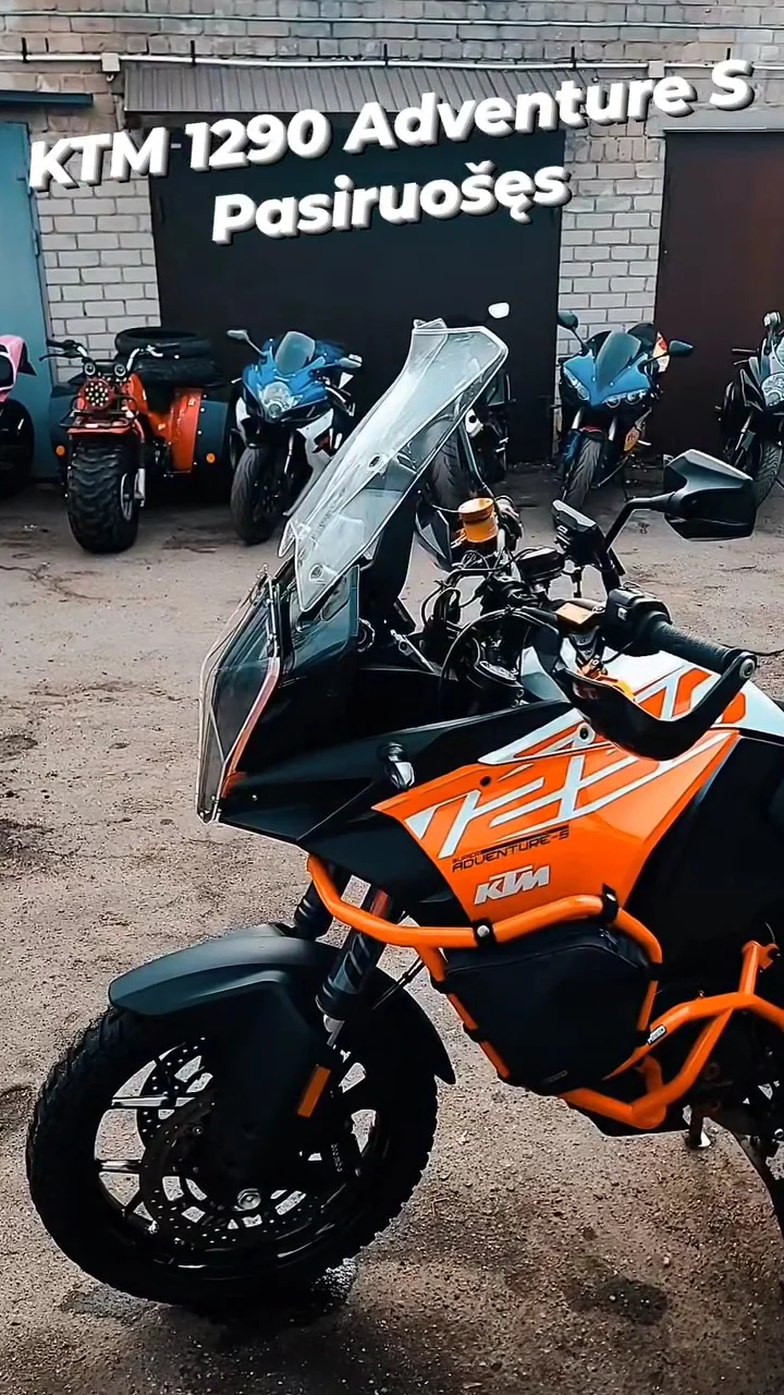 MotoGarage Vilnius - 3