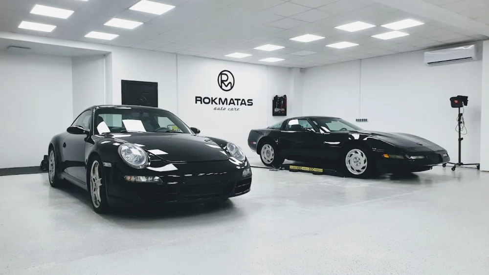 Rokmatas-Automobilių poliravimas Ukmergėje/Apsauginės plėvelės apklijavimas/Keraminės dangos dengimas/Cheminis salonų valymas