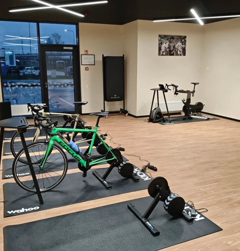 Velopeak - dviračių treniruokliai ir simuliatoriai